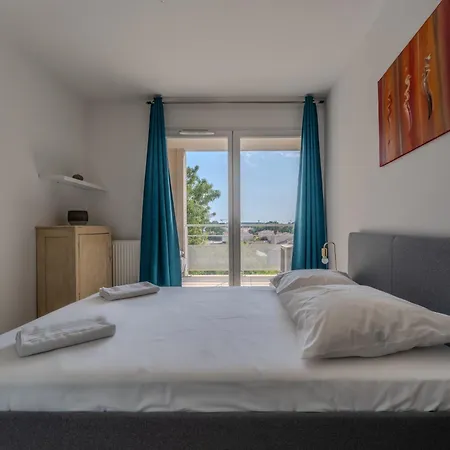 Appartement Magnifique Duplex Avec Terrasse Proche Du Coeur De Le Lez *
